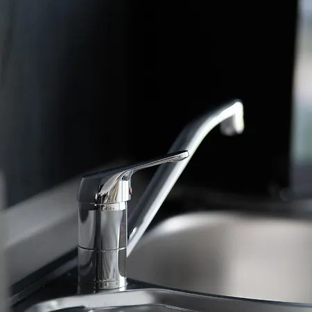 Blauer Stein 7a Haus - 6 Wohnungen, 15 Schlafzimmer *