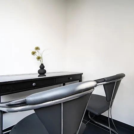 アパート Blauer Stein 7a Haus - 6 Wohnungen, 15 Schlafzimmer *