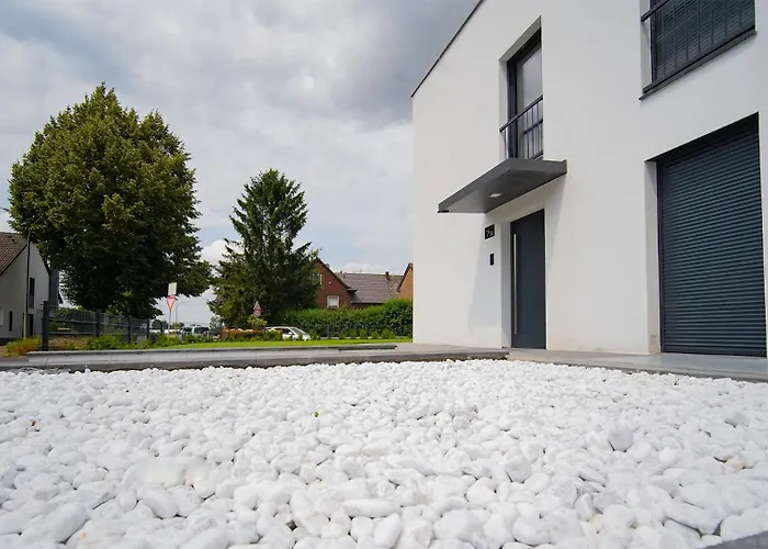 Blauer Stein 7a Haus - 6 Wohnungen, 15 Schlafzimmer 公寓